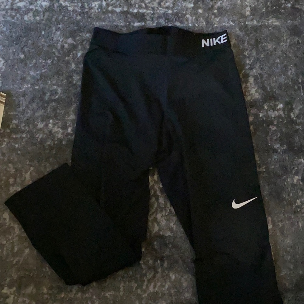 Cropped Nike pro leggings